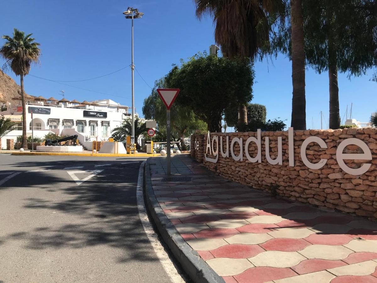 Acogedor Apartamento Recien Reformado En El Puerto Deportivo De Aguadulce アグアドゥルセ エクステリア 写真